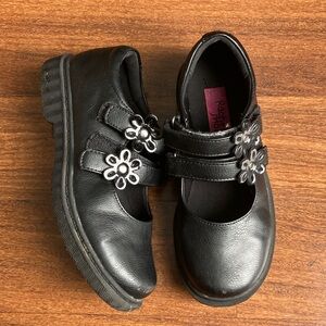 Rachel Shoes Black Mary Jane Shoes with Floral Accents Sz 13